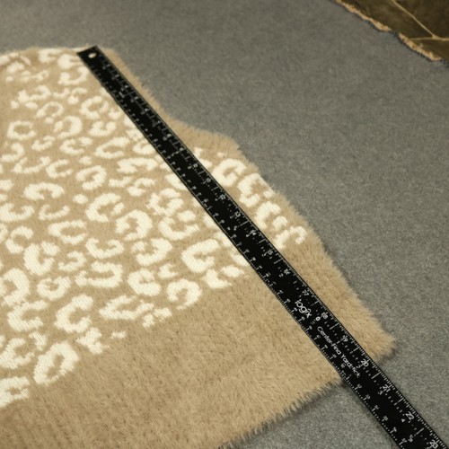 Jessica Simpson flauschiger Strick Leopardenmuster Pullover Weste ärmellos hellbraun & weiß L - Bild 17 von 18
