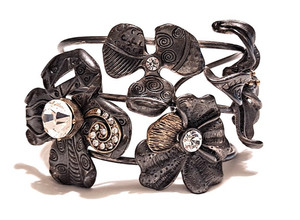 Vintage Style Antiqued Silver Tone Floral Cuff Bracelet Rhinestone Brass Accent