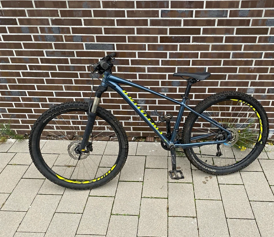 Specialized Rockhopper, Foto 1 von 3
