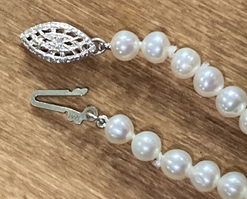Sterling Silver 925 Pearl Necklace Vintage Lock - Picture 4 of 6