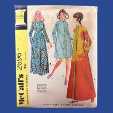 Robe Pattern 1970 McCall's 2696 Vintage Misses Loungewear Medium 12-14 Uncut
