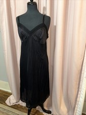 Vanity Fair VTG Woman  s size 38 44 Slip Dress Lingerie Nightgown Black Lace Trim