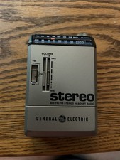 GE Portable AM FM Stereo Headset Radio General Electric 7-1010A