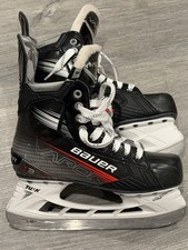 Intermediate Bauer Vapor 3 Hockey Skates Size 5. Great Condition