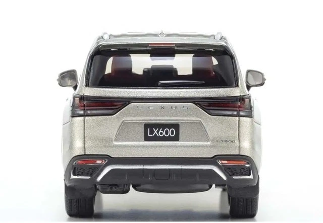 KS03909FT KYOSHO 1:43 Lexus LX 600 F SPORT Sonic Titanium F Export Only LHD - Image 4 of 4