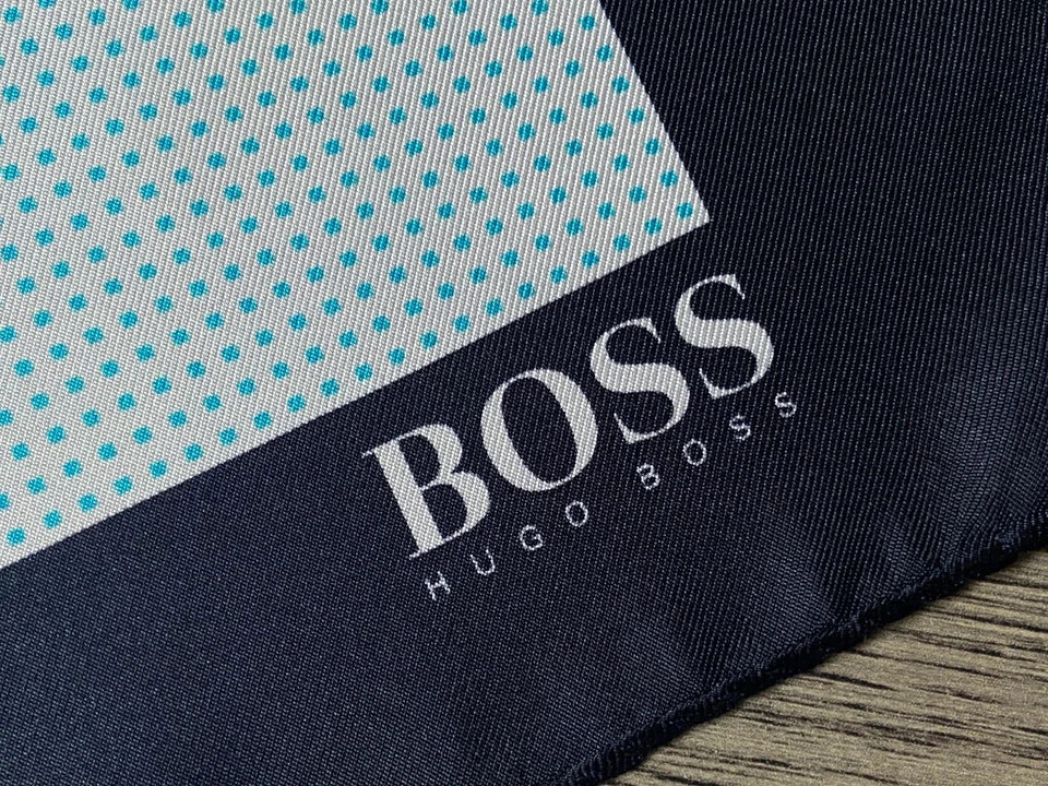 Hugo Boss Pañuelo De Seda Hecho En Italia BNWT - Imagen 3 de 4