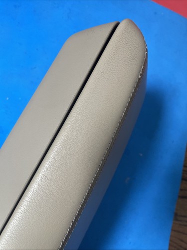 2008-2013 Cadillac CTS Center Console Beige Leather Armrest Lid Assembly OEM - Picture 7 of 17