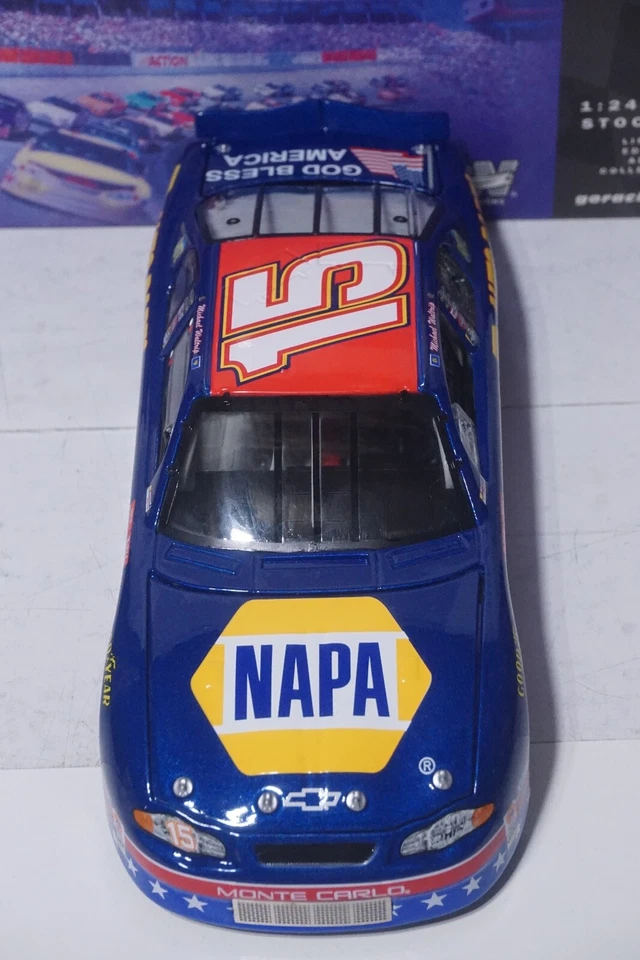 1:24 ACCIÓN 2002 #15 NAPA ESTRELLAS Y RAYAS DEI CHEVY MONTE CARLO MICHAEL WALTRIP Foto 4 de 4