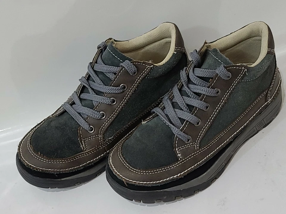 Swiss Gear Black/Brown Leather Children’s Sneakers Boots Size 2 Boys  - Image 2 of 4