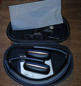 EG65 Blue Wireless Bluetooth Headphones Lightly Used