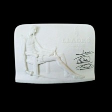 Lladró Collectors Society Porcelain Plaques Set of 2 - Scroll with Dove and Don Quixote — listing 6