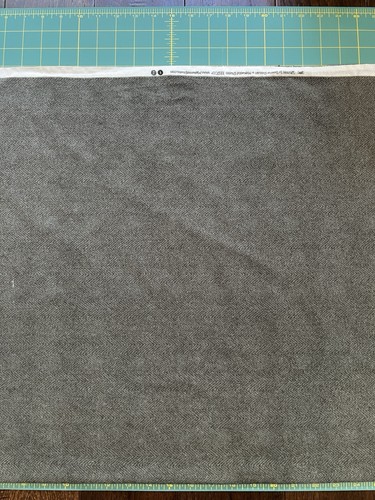 Maywood Studio- Woolies Bonnie Sullivan- Grey Flannel Vintage -BY THE HALF YARD - Picture 2 of 3