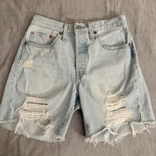 Levi's 501 Mid-Thigh Shorts Light Indigo Wash Raw/Frayed Hem Women s Size 26