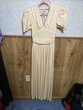 Vintage 1980s Alicia Prom/Formal Dress, Beige/Peach Color Sz 10 Padded Shoulders
