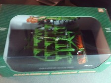 Universal Hobbies U H Amazone Cenius 30002 Grubber  Grün 1-32 past zu Siku