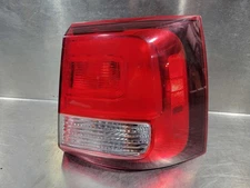 14 15 KIA SORENTO Tail Light Assembly Right