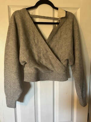 hem and thread sweater  V Neck gray ballet Sweater   New