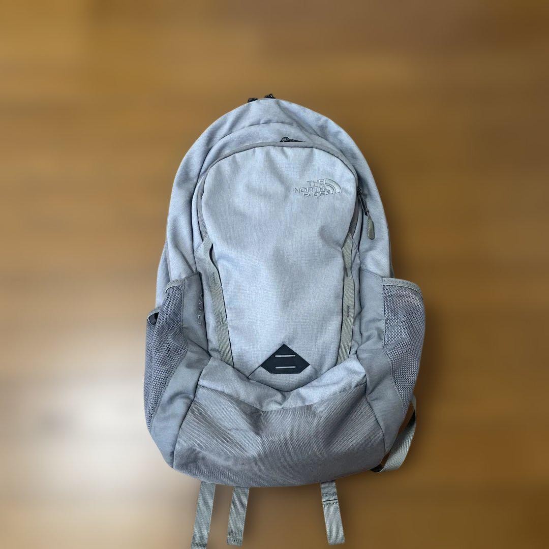 Rth Face Volt Grey Backpack – Durable Water-Resistant Daypack