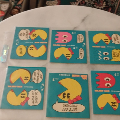 FLEER Pac-Man Vintage Ms. Pac-Man Stickers Lot 1982 Set of 6 Non-Sport