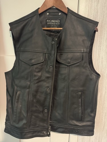 Speed & Strength Nomad Leather Motorcycle Vest Black/Black Men's Medium Sample