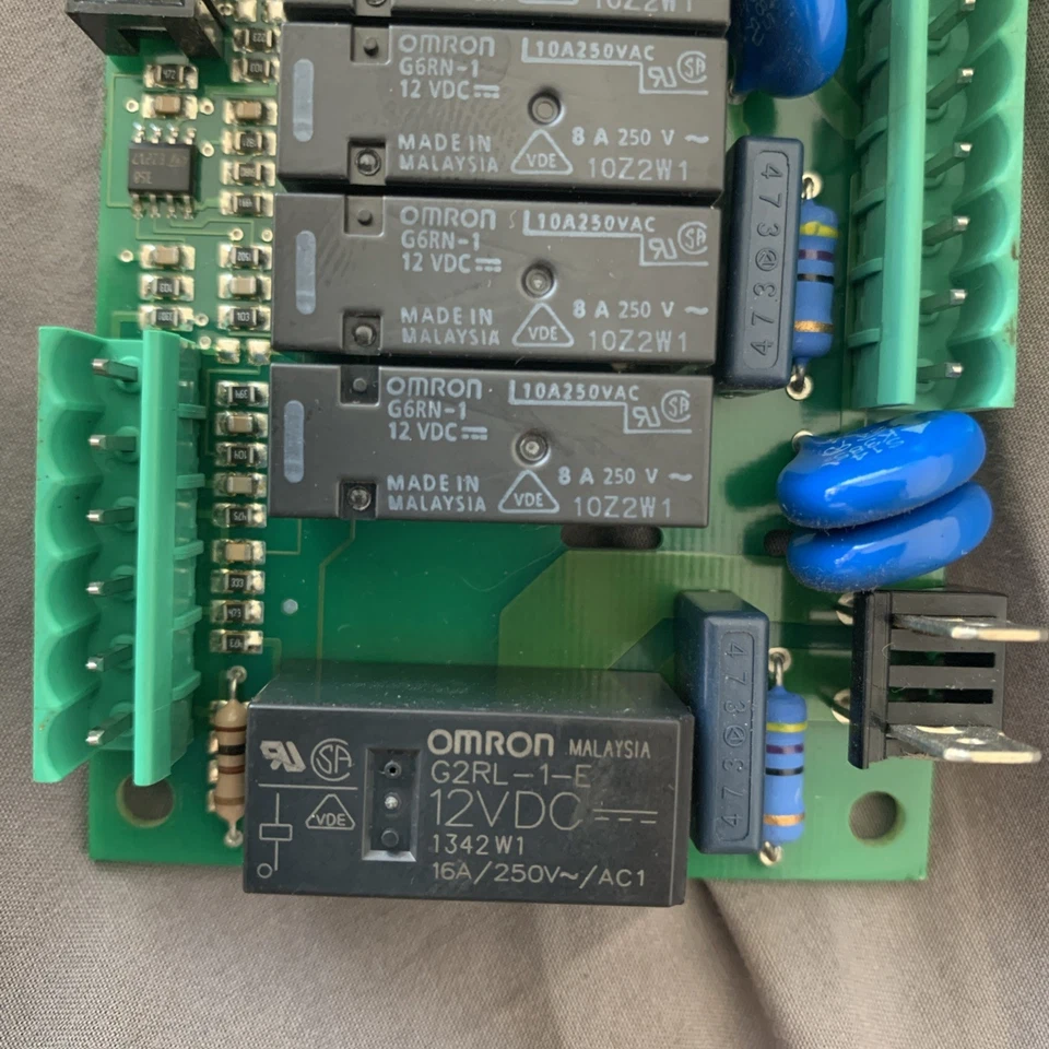 Máquina de café espresso CPU -Gicar 8.5.86.23/A -Nuova Simonelli 04900730-CR 04FM13 Foto 3 de 4