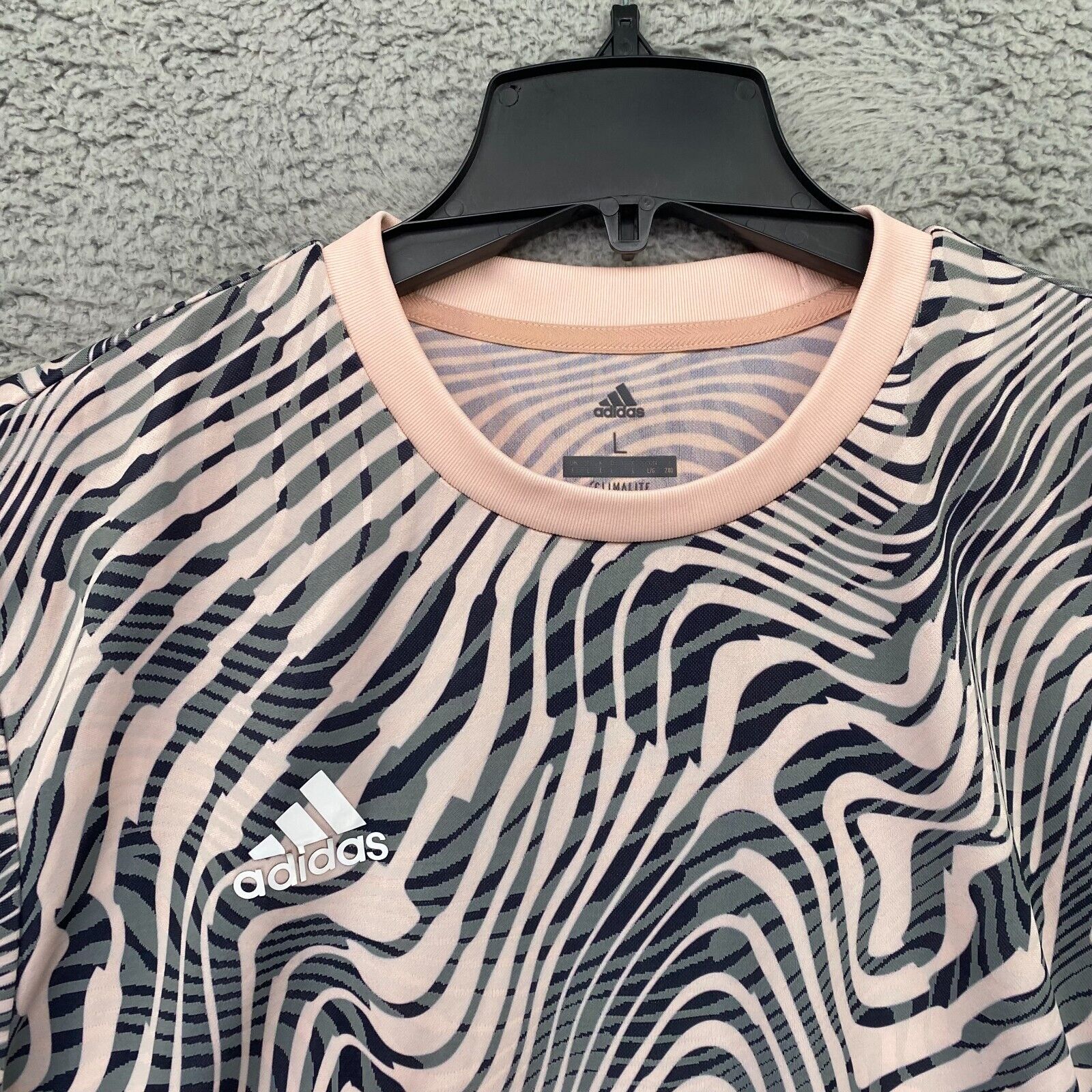 Adidas Men Shirt Large Oversized Pink Zebra Stripe Abstract Art Geometric  CZ3988