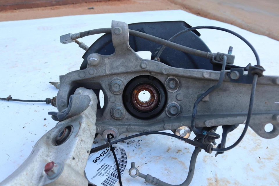 Infiniti FX35 FX50 2009-2017 AWD husillo delantero izquierdo nudillo rueda buje conjunto OEM Foto 4 de 4