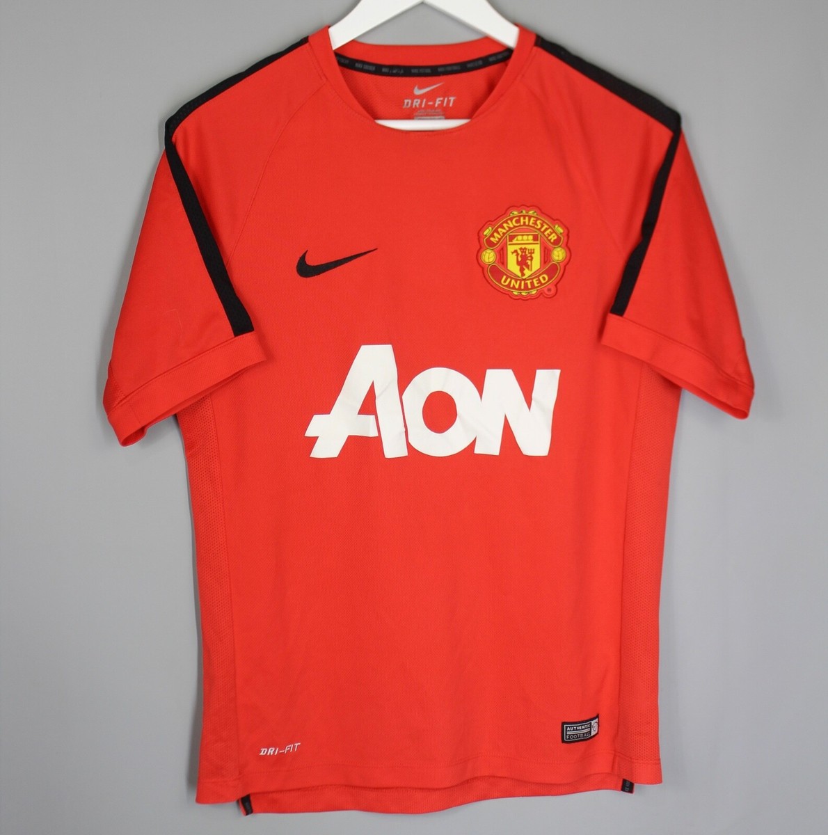 MANCHESTER UNITED NIKE 2014/2015 FOOTBALL TRAINING JERSEY SIZE M