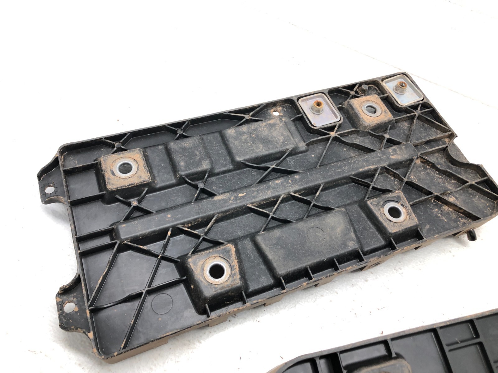 2014-2019 BENTLEY FLYING SPUR REAR BATTERY TRAY BOX SUPPORT BRACKET OEM