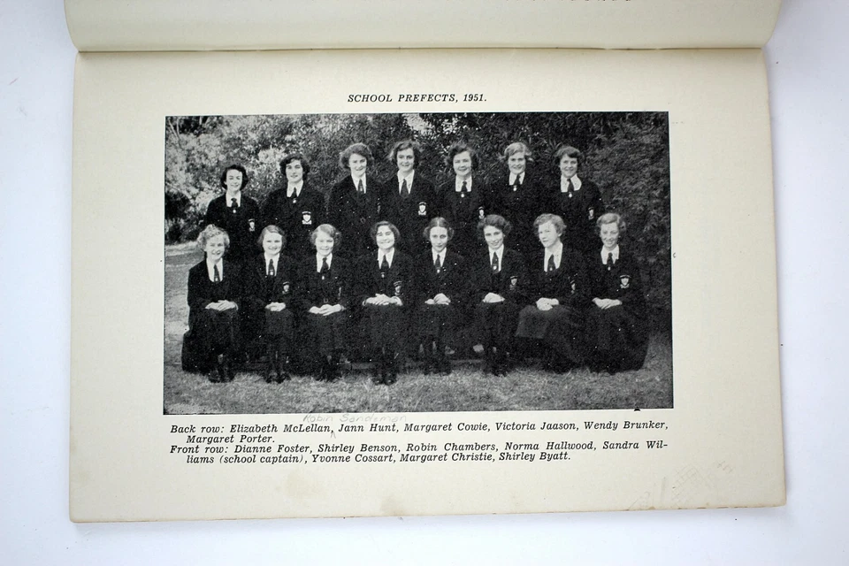 AD ALTIORA The Magazine of The North Sydney Australia Girls High School 1951 - Image 4 of 4