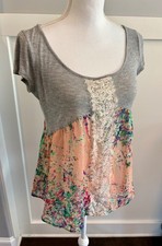 BKE Womens Tunic Lace Trim Floral Print Gray ...
