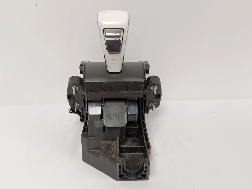 Conjunto de palanca de cambios de transmisión automática usado se adapta a: Chevrolet Volt Grad 2014 Foto 4 de 4