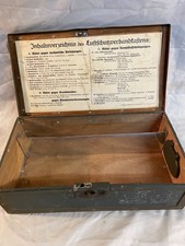 Cassetta associazione protezione aerea cassetta sanitaria WW2 Wehrmacht WWII. no elmetto uniforme