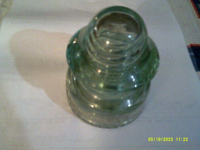McLaughlin #20 CD-164 "Citrine" Colored Glass insulator
