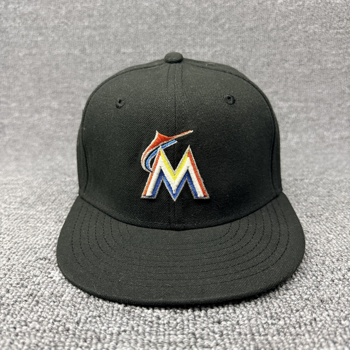 New Era 59FIFTY Miami Marlins Black Fitted Hat MLB Baseball Cap 2012-18 Logo