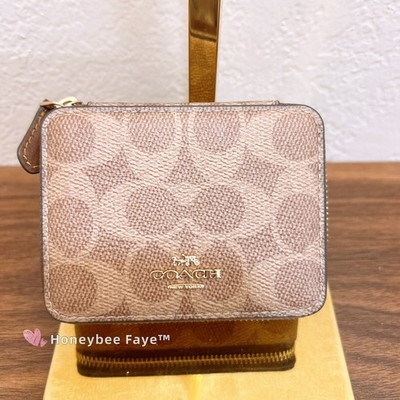 NWT Coach Weekly Pill Box In Signature Canvas CZ200/C4579