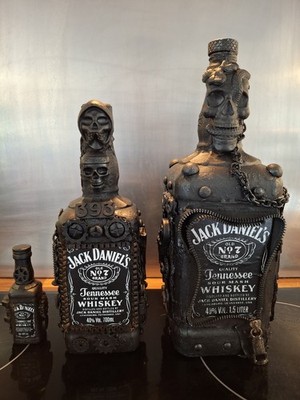  Jack Daniels Leer 1,5 Terminator Style Echtglas Flasche Set  SCHWARZ 