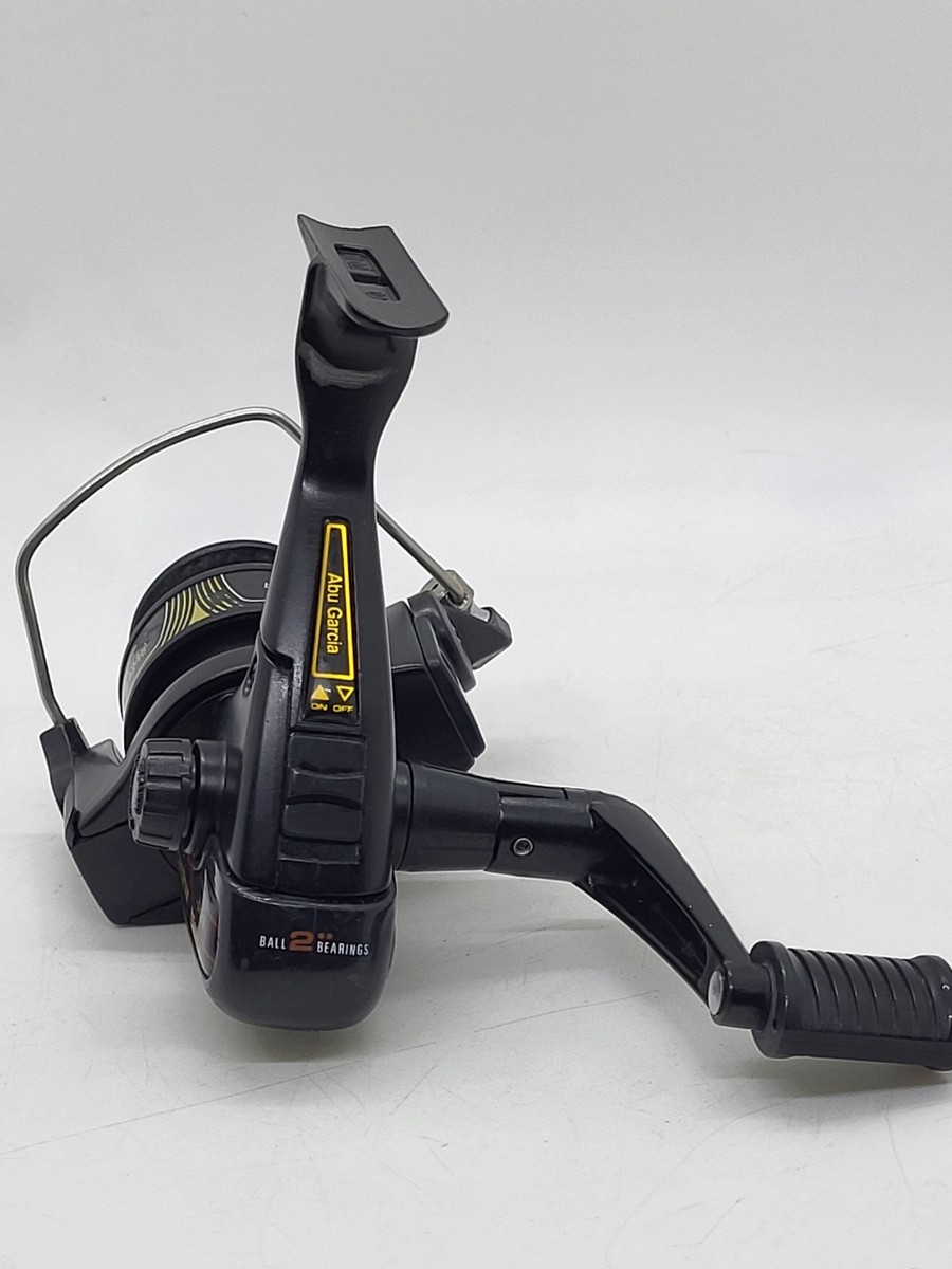 Abu Garcia Cardinal Black Max UL, Ultra Light, 5.4:1 Ratio, L or R