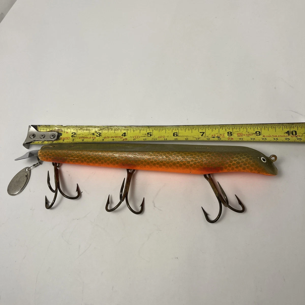 electric fishing lure concept Robotic Shades Finding the best place Dardevle Red/White Spoon, 3/4oz Color:Black (without glide plate)