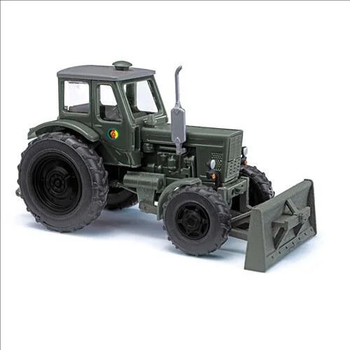 Bielorrusia MTS-52, tropas fronterizas con hoja de topadora calibre HO/OO Busch 51356 | Zustand: New