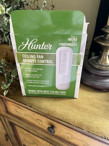 Hunter 99392 Universal 3 Speed Ceiling Fan Handheld Remote Control in White NIB