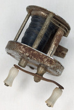 Vintage Sports Master Fishing Reel