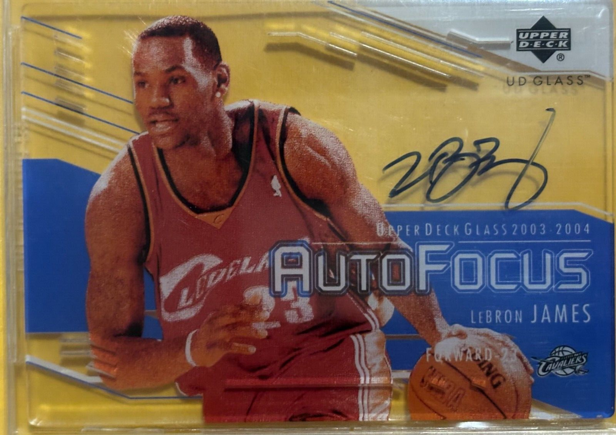 2003/04 LEBRON JAMES AUTO RC SP /100 UD Glass AutoFocus ROOKIE