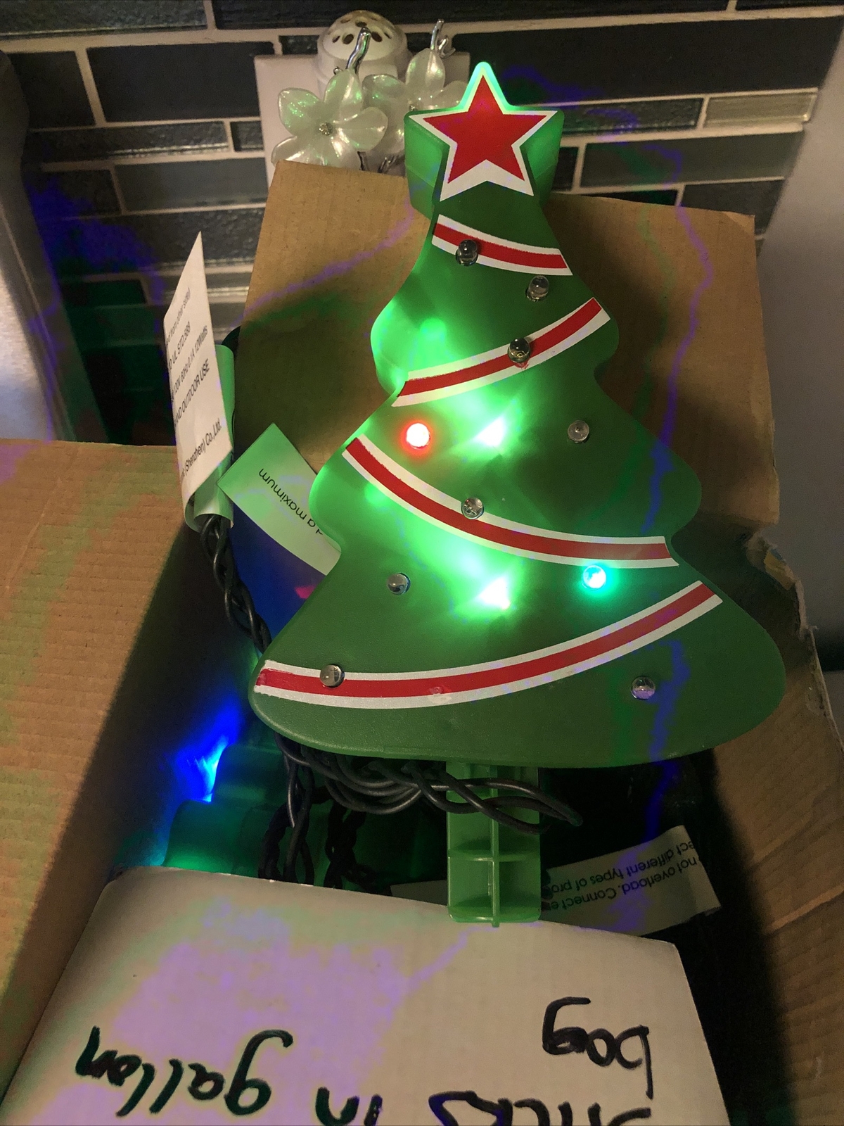 Gemmy LIGHT SHOW Christmas Tree Pathway Markers Lights 2 Set of 3 xmas