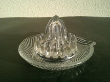 PRESSE AGRUME EN VERRE SIGNE PORTIEUX