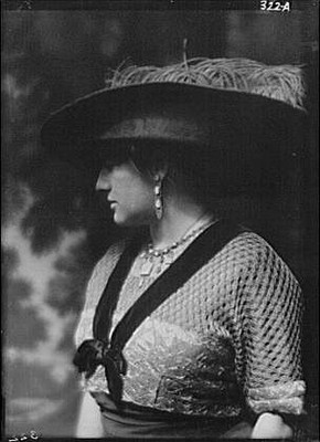 Photo:Gilmore,Inez Haynes,Mrs,portrait photograph,women,b,A Genthe,1913