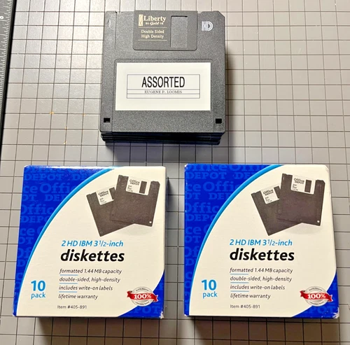 Office Depot 3.5" Floppy Diskettes 20 total New and 8 used Plus Fellowes Case