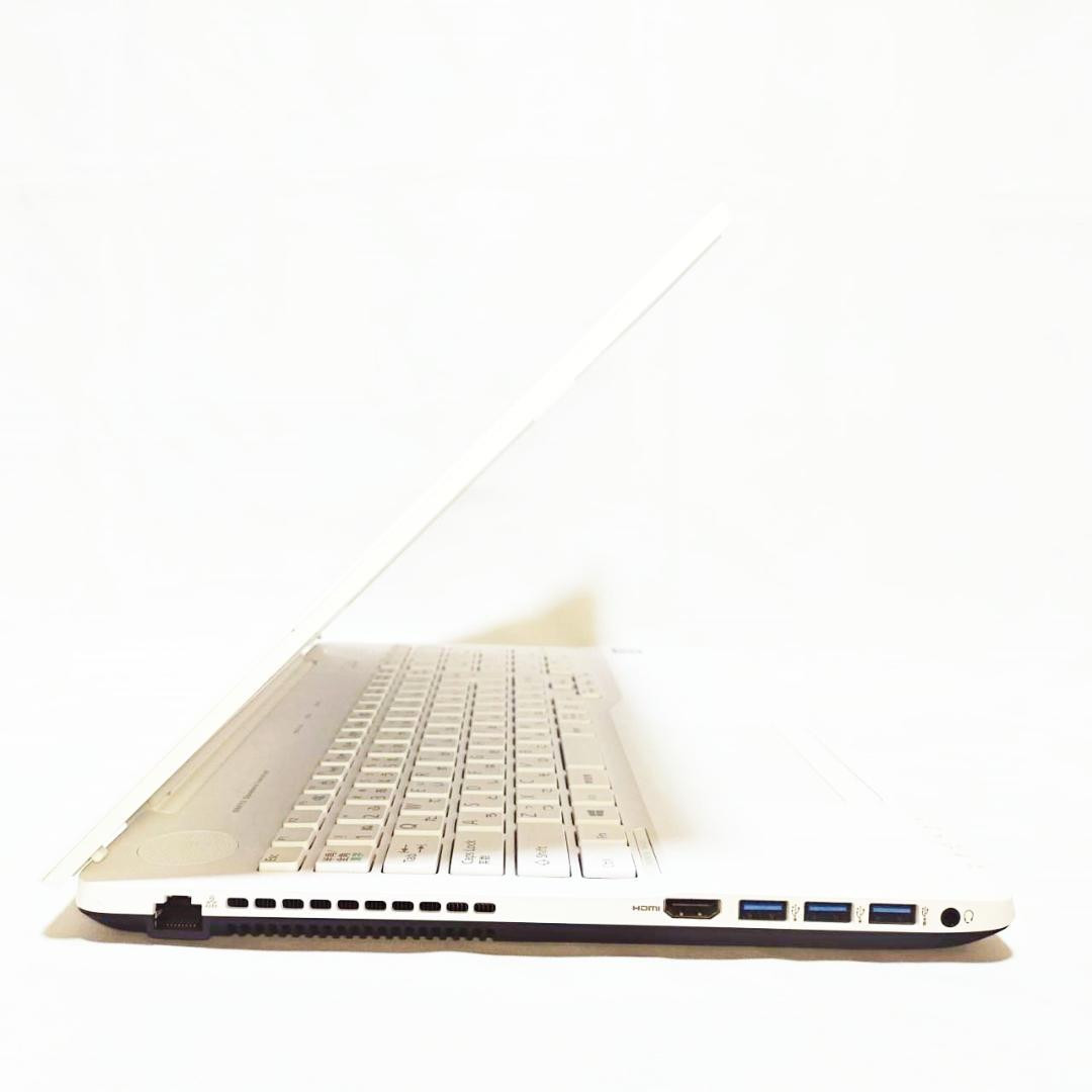 FUJITSU LIFEBOOK Laptop 15.6 Inch Intel Core i3 8GB RAM FUJITSU LIFEBOOK Laptop 15.6 Inch Intel Core i3 8GB RAM