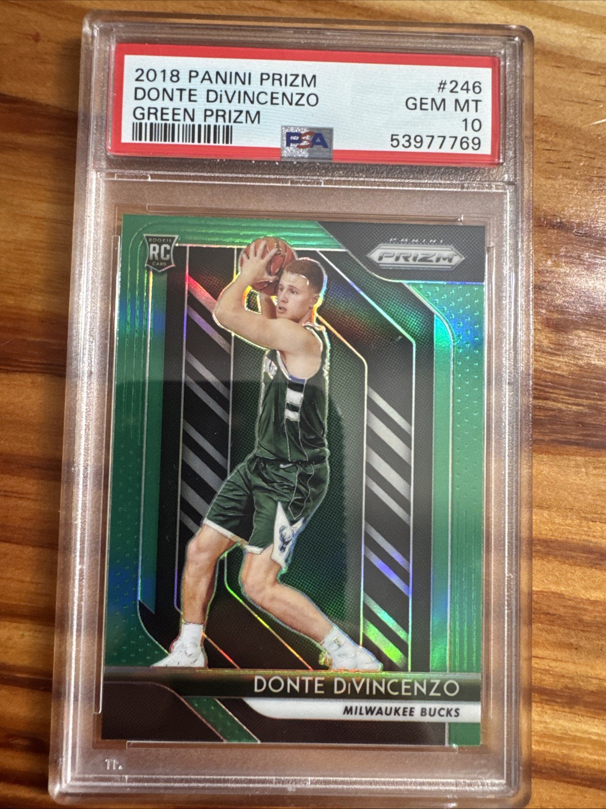 2018-19 Panini Prizm - Donte DiVincenzo #246 Green Prizm (RC)