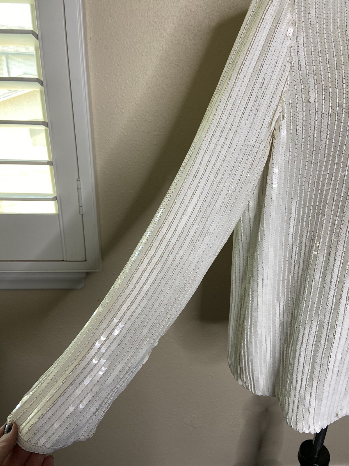 Top in seta con perline di paillettes bianche Saint Laurent taglia US 12 FR 44 NUOVO $4.550